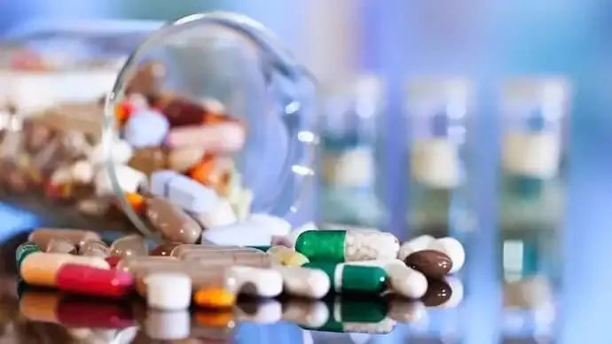 CDSCO Warns Against Painkiller, Antibiotic Misuse Over Kidney and AMR Risks