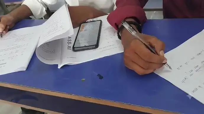 Bihar School Exam: Students Caught Using Mobile Phones, Headmistress Faces Action