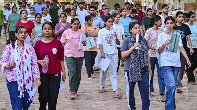 JEE Advanced 2026 women qualifiers and category-wise qualification statistics